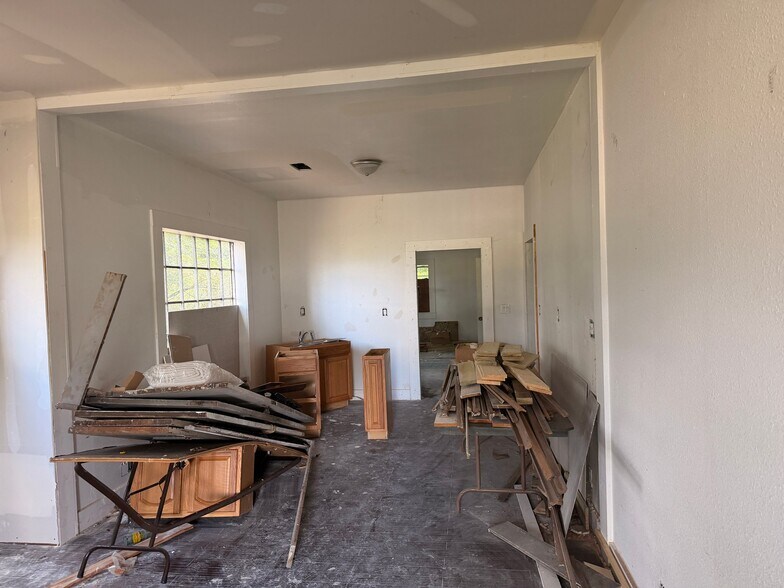 Building Photo - 521 Feagin Dr