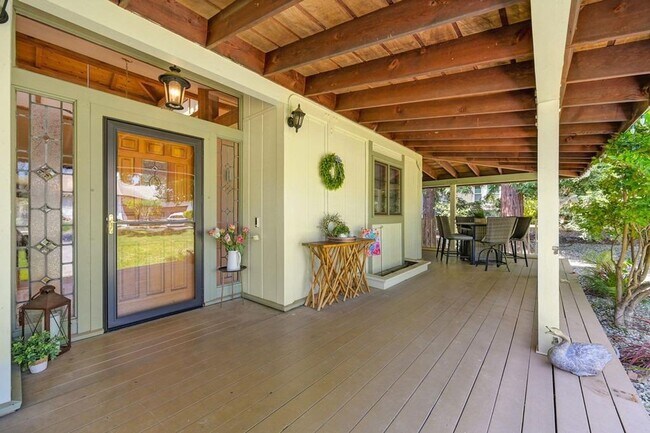 Building Photo - Rancho Murieta Treasure