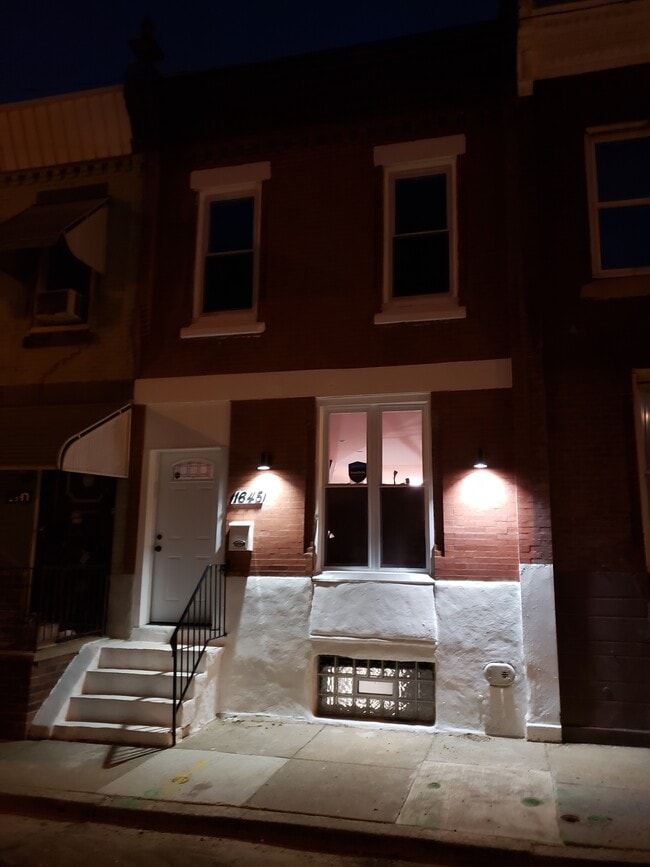 Building Photo - 1645 N Newkirk St