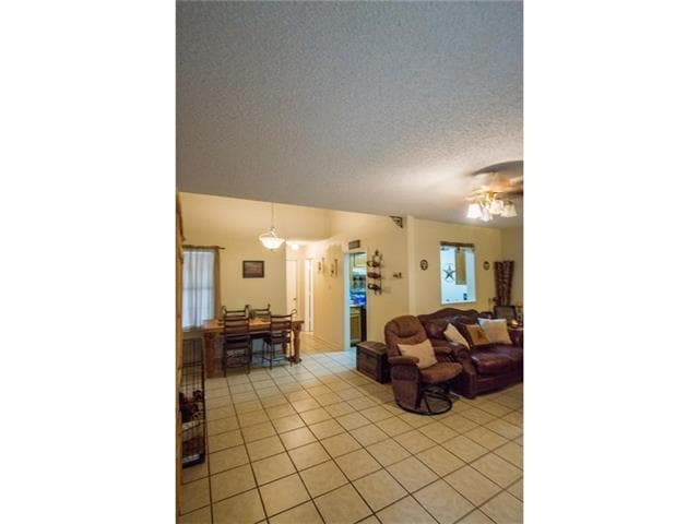 Building Photo - 1433 Yeomans Rd