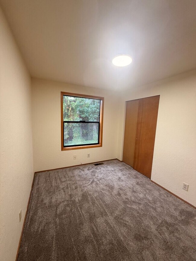 Building Photo - Utah8876