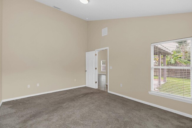 Building Photo - 1422 Saffron Trail