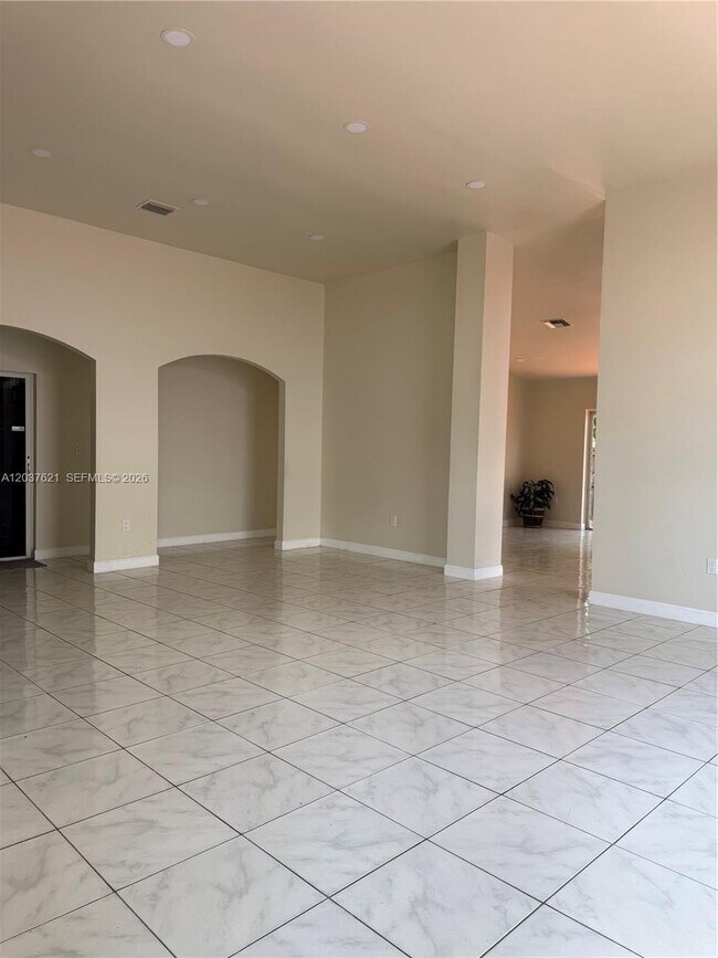 Building Photo - 1107 NW 132nd Ct