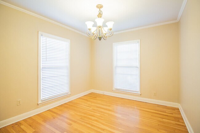 Building Photo - 3 Bedroom 2 bathroom house in Tech Terrace!