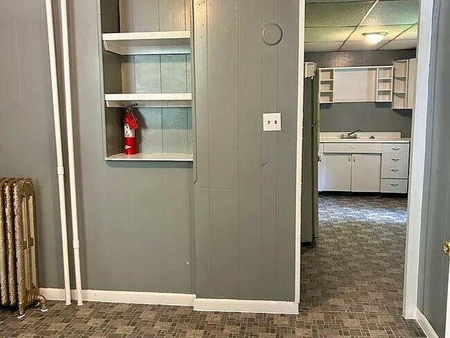 Building Photo - 25 N Washington St