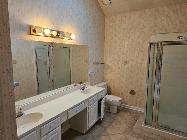 Building Photo - 4033 Coronado Dr