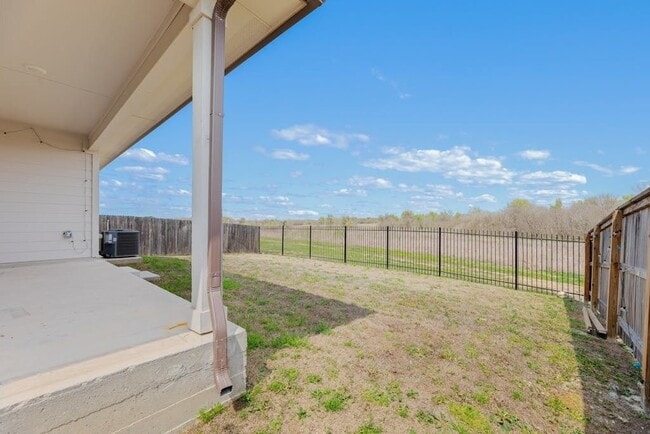 Building Photo - 21012 Abigail Fillmore Rd