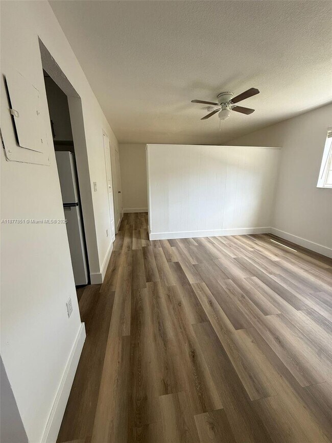 Building Photo - 8075 SW 73rd Ave