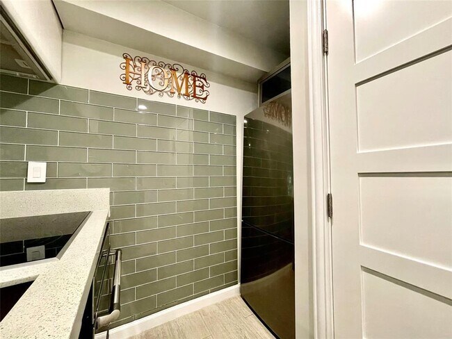 Building Photo - 3110 Red River St