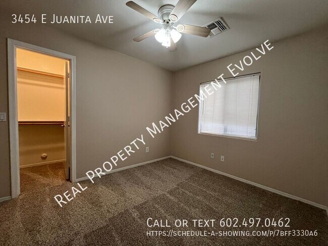 Building Photo - Lovely Gilbert Home!