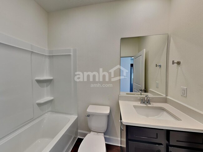 Building Photo - 2928 Rolling Acres Rd