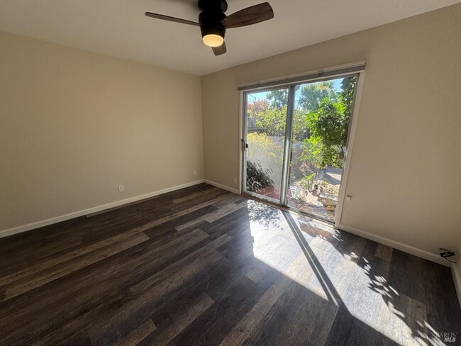 Building Photo - 1060 Los Gamos Rd