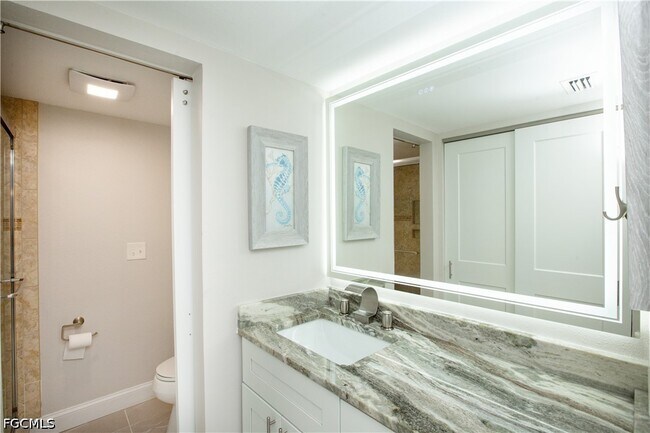Building Photo - 3460 N Key Dr