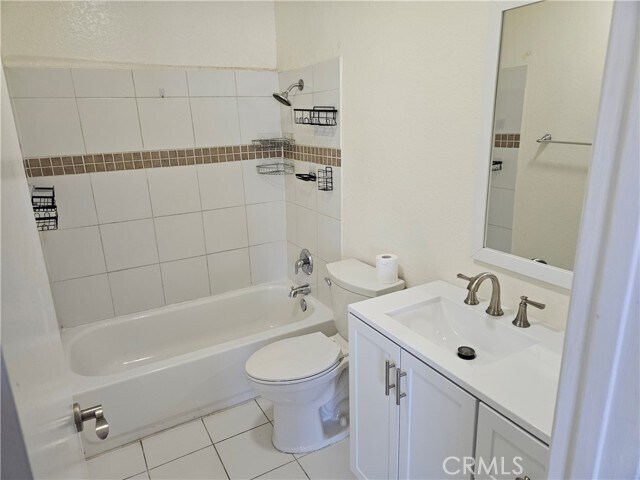 Building Photo - 19072 E Country Hill Ln