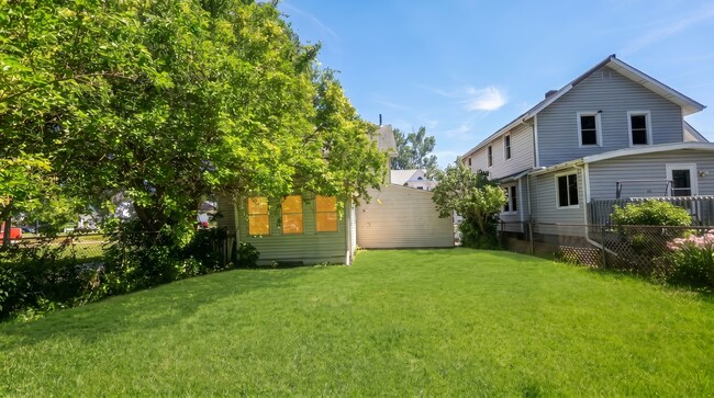 Building Photo - 3 bedroom 2 bathroom single family home | section 8 and EDEN welcomed