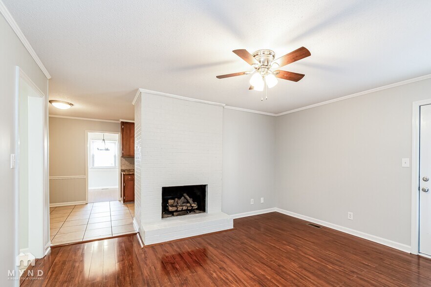 Building Photo - 1310 Worland Dr