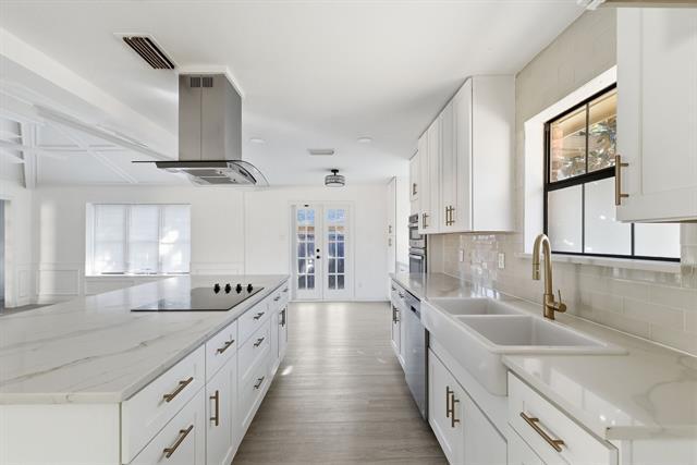 Building Photo - 18516 Featherwood Dr