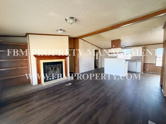 Building Photo - 1054 Cosby Rd