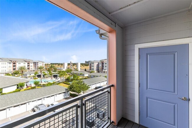 Building Photo - 7565 Laureate Blvd