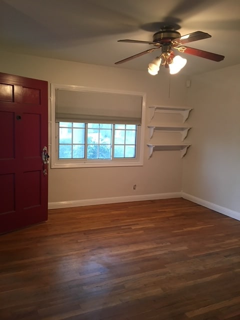 Building Photo - 5729 Bertrand Ave