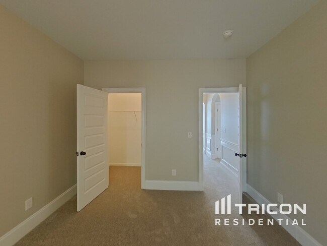 Building Photo - 4244 Caveat Ct