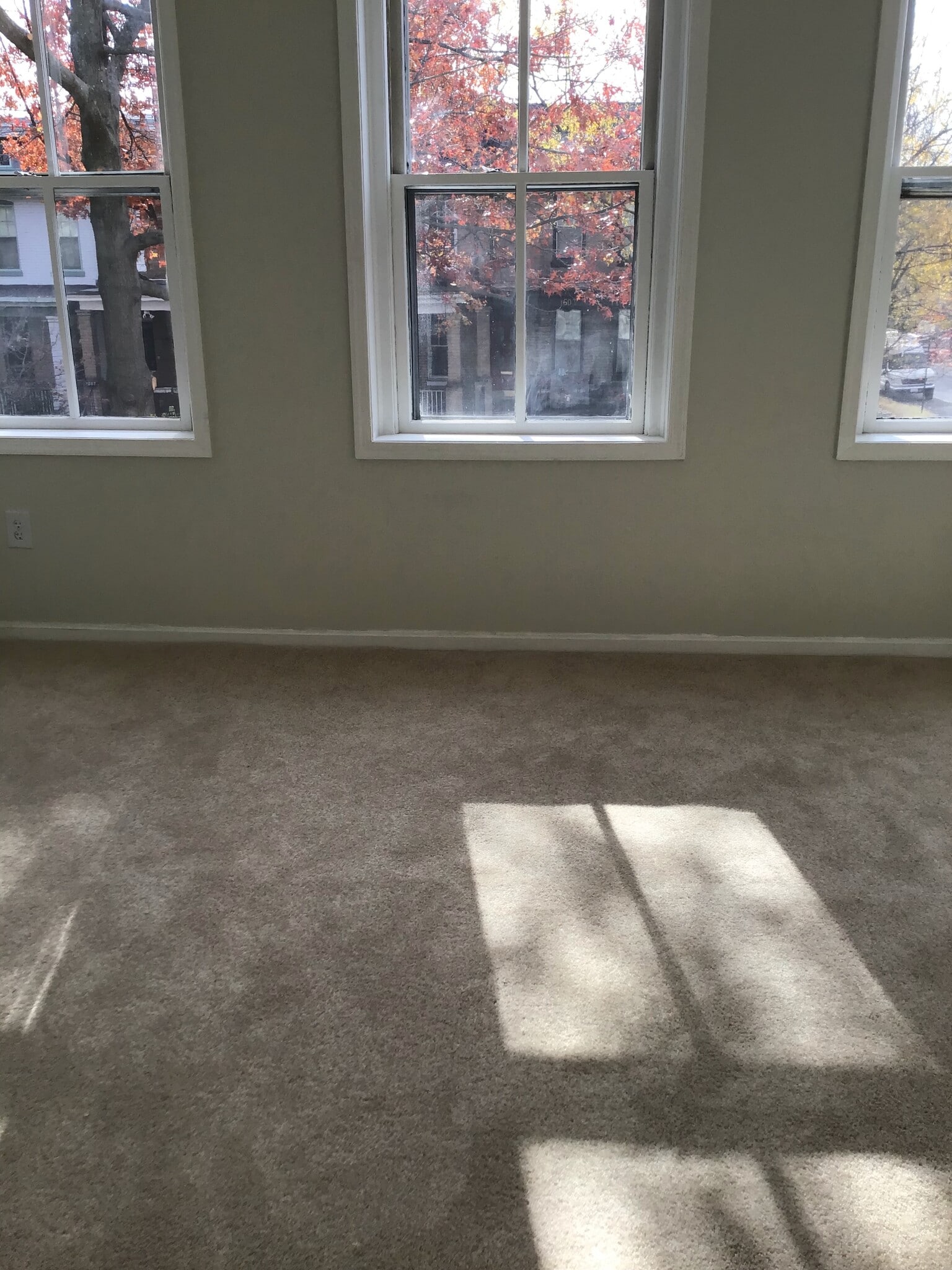 Building Photo - 1602 E St SE