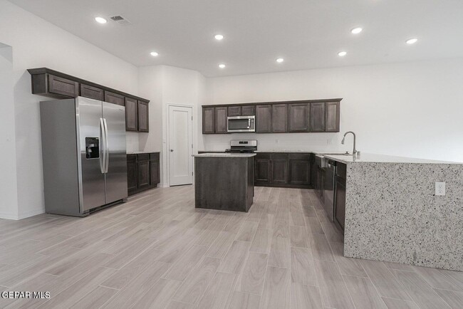 Building Photo - 14309 Chris Zingo Ln