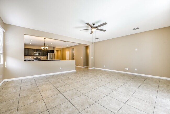 Building Photo - 17157 W Lisbon Ln