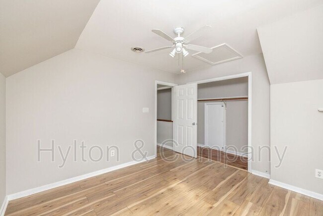 Building Photo - 7712 Breaker Point Ct