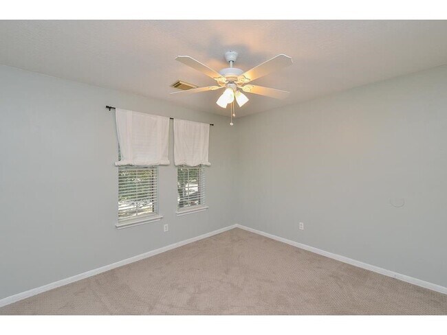 Building Photo - 6111 Dove Fern Ct