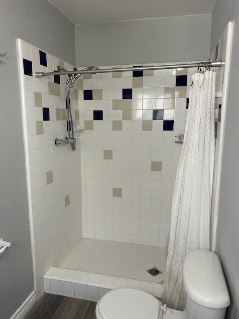 Building Photo - 7553 Norton Ave