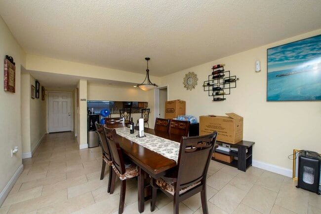 Building Photo - 3515 Village Blvd