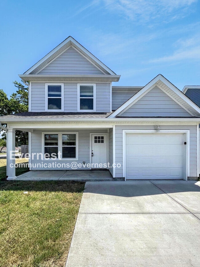 Primary Photo - 266 Stadium Dr