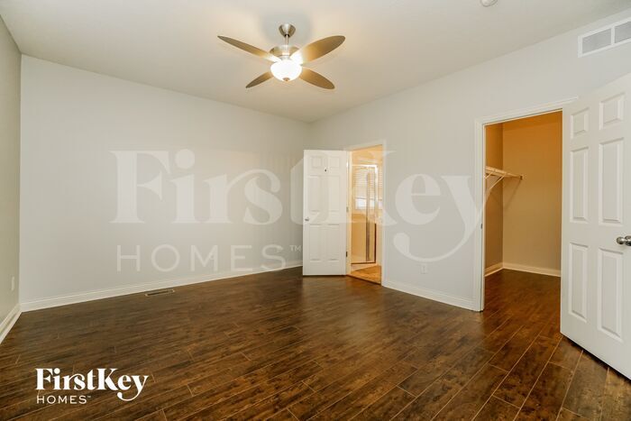 Building Photo - 6126 Highlander Dr