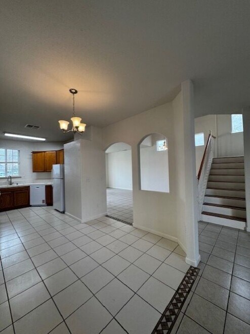 Building Photo - 8224 Shay Cir