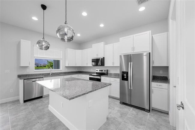 Building Photo - 14040 Spruce Pne Dr
