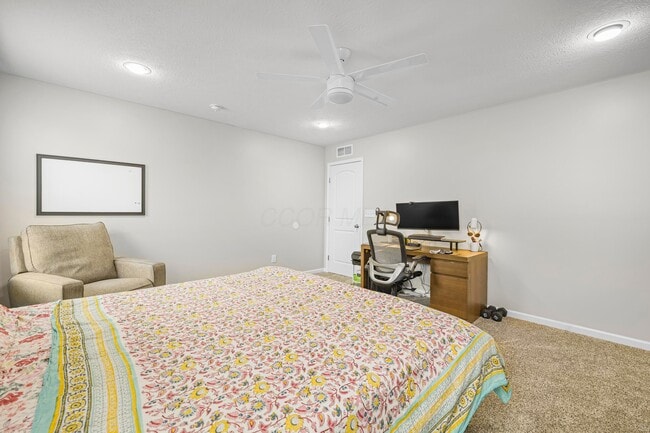 Building Photo - 6722 Rocky Ridge Dr
