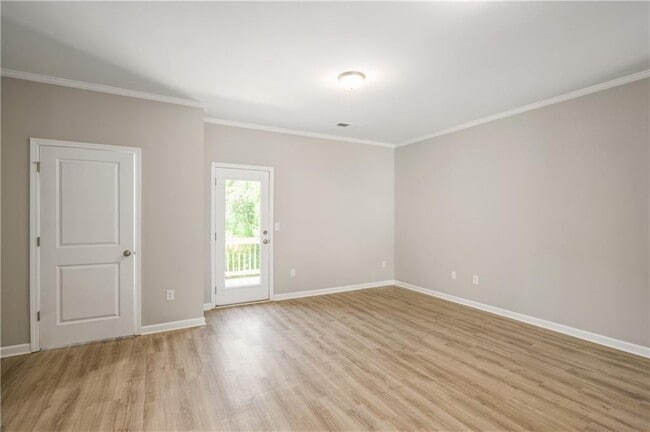 Building Photo - 2826 Laurel Ridge Cir