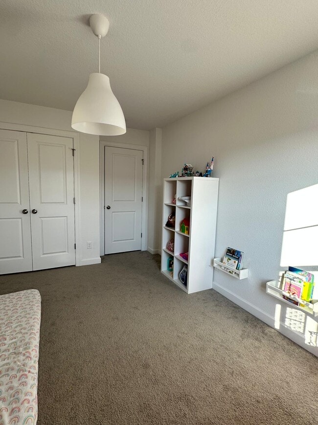 Building Photo - 1229 Jadens Wy