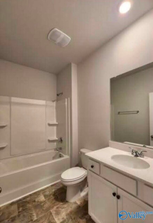 Building Photo - 101 Canonbury Dr