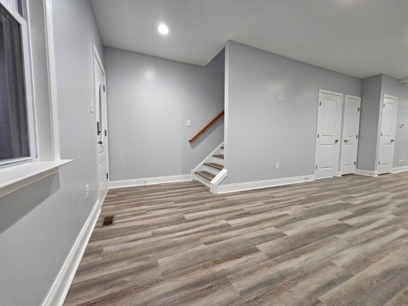 Building Photo - 108 Poplar St