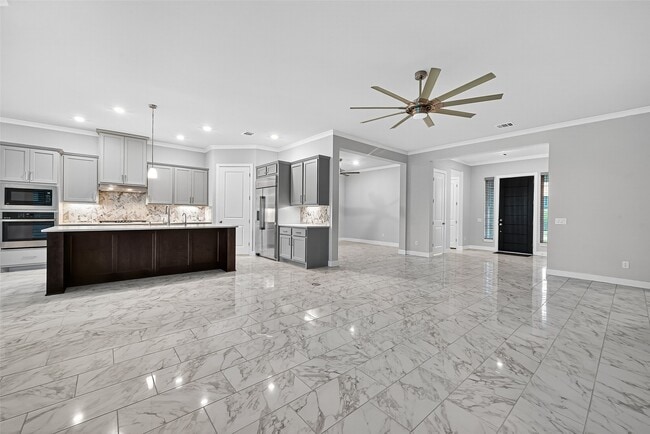 Building Photo - 28939 Shady Grove Ln