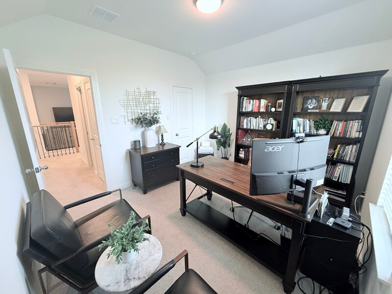 Building Photo - 1712 Homestead Way