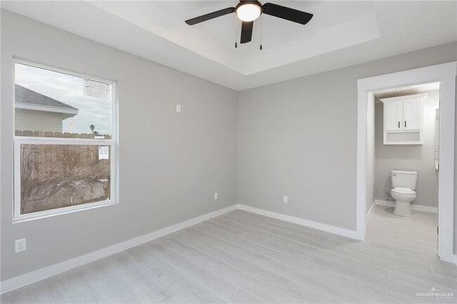 Building Photo - 21 Hope Dr