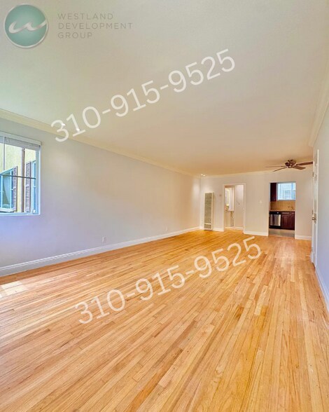 Building Photo - 3166 S Barrington Ave