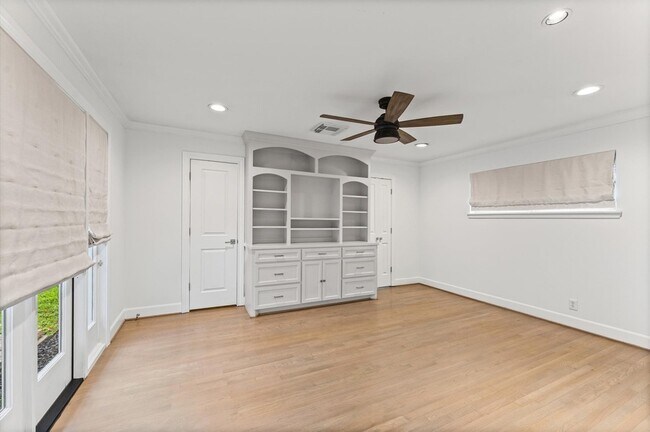 Building Photo - 6158 Burgoyne Rd