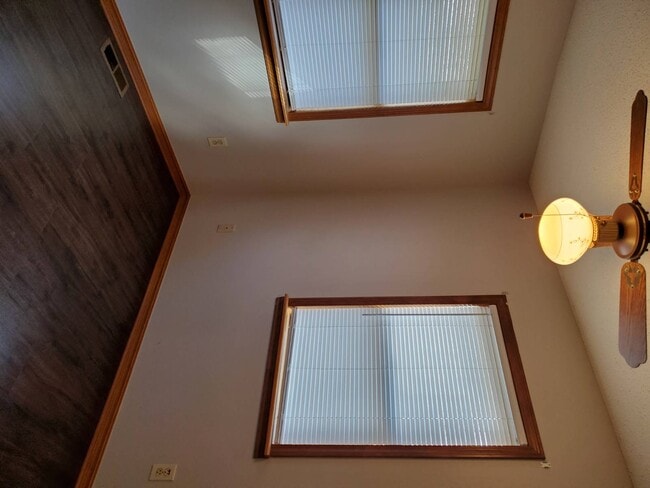 Primary Photo - 315 N Cheatham