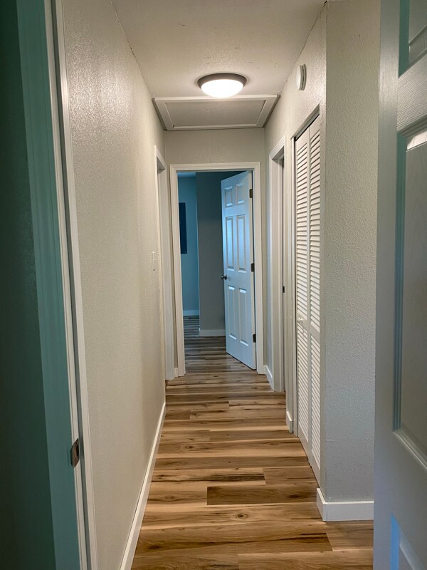 Building Photo - 43303 S 646 Rd