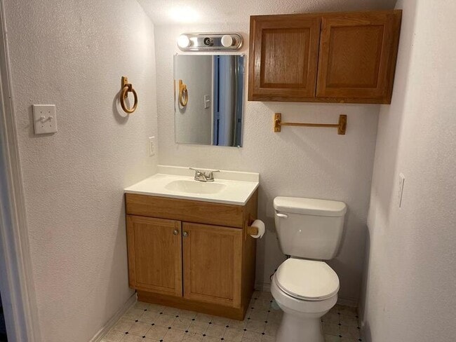 Building Photo - 720 Pritchett Ln