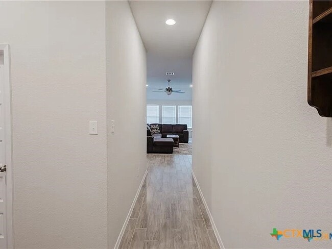 Building Photo - 228 Sage Meadows Dr